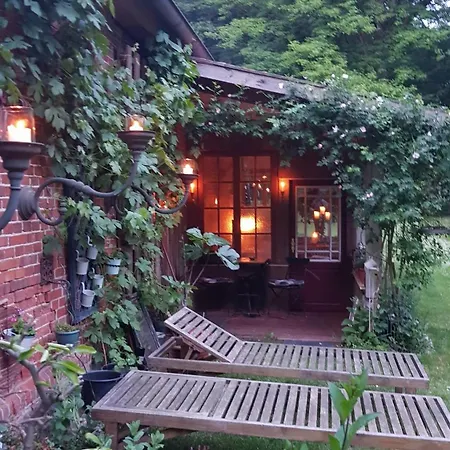 Stilvolle Forsthof-depandence Mit Service * Wriedel